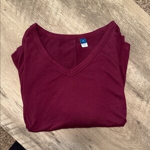Old Navy Women's Long Sleeve Burgundy Tee